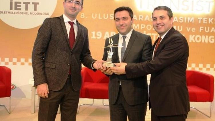 Büyükşehir’in Akıllı Direklerine Ödül