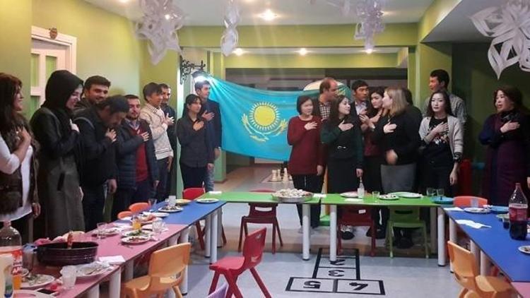 Şehirder’de Kazakistan Milli Günü Kutlandı
