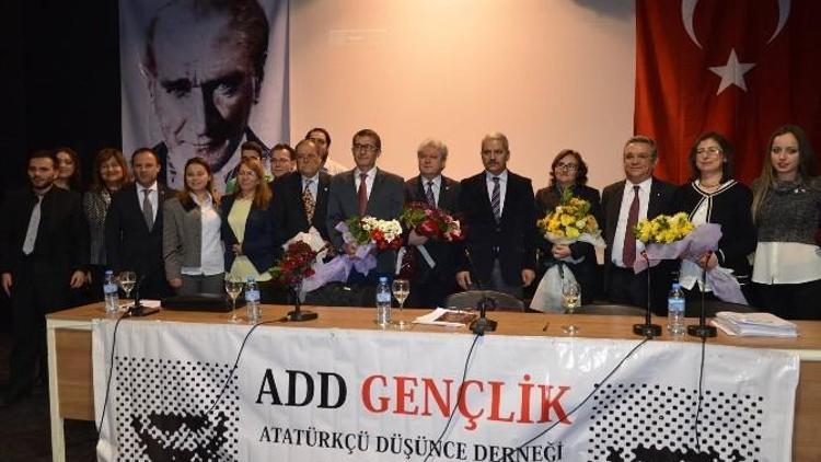 Mahmut Esat Bozkurt Kuşadası’nda Anıldı