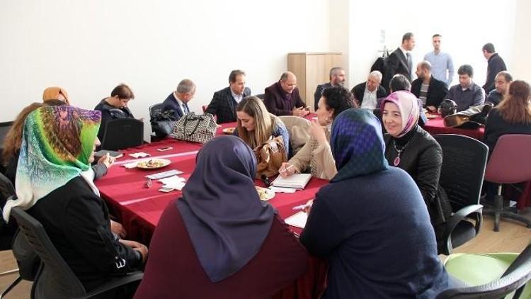 Mültecilerin Sorunları Masaya Yatırıldı