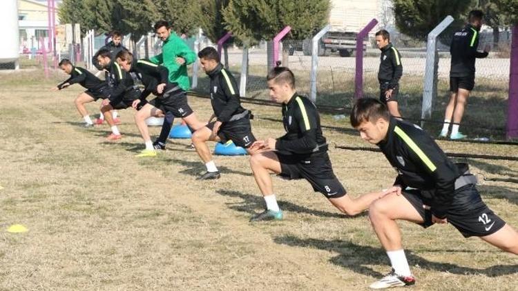 Manisa Büyükşehir Belediyespor Güç Depoluyor