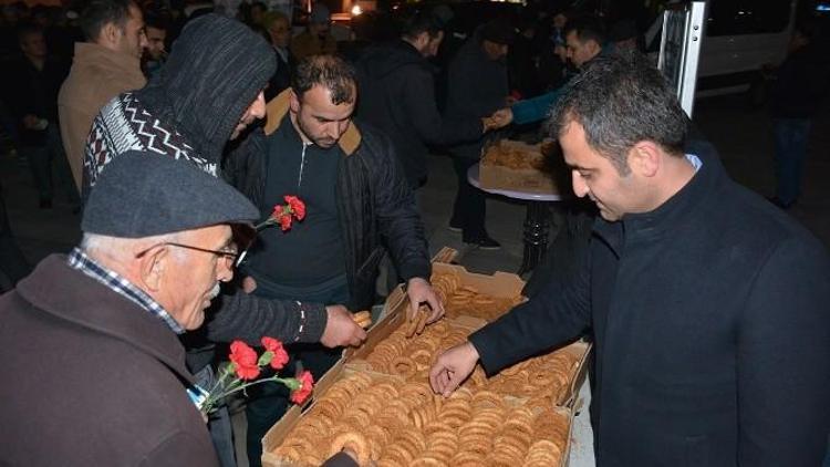 Aksaray Belediyesi 10 Bin Kandil Simidi Dağıttı