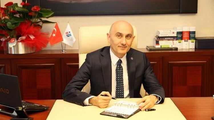 Rektör Yılmaz’dan 25 Aralık Mesajı