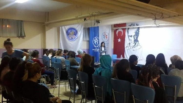 Öğrencilere ‘Gelecek Ve Kariyer Planlaması’ Konulu Seminer