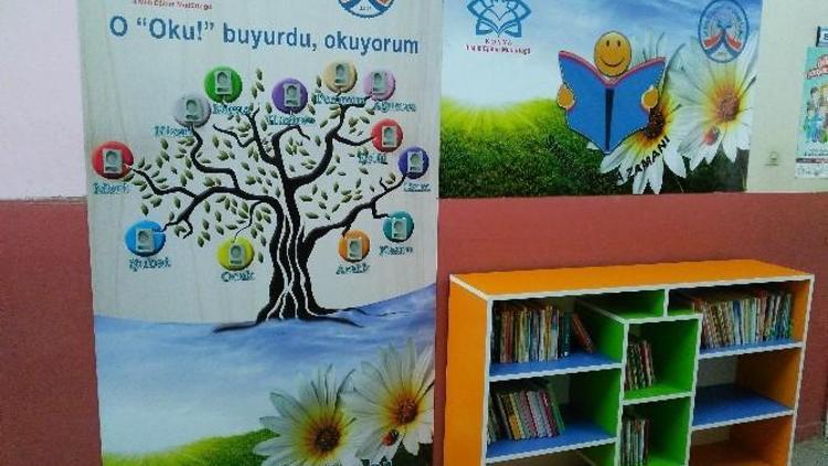 Tuzlukçu’da Okullara Koridor Kitaplıkları Yaptııldı