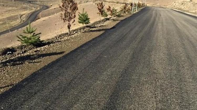 Büyükşehir, Olur’a 2 Bin 447 Ton Asfalt Döktü