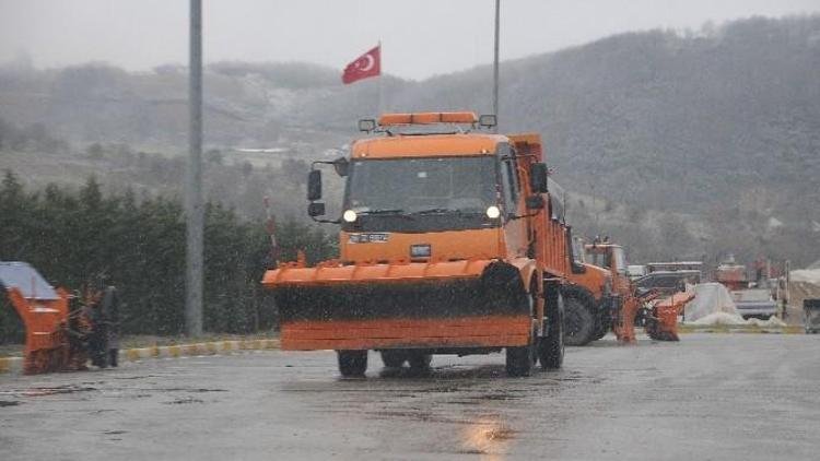 Yalova’ya Yılın İlk Karı Düştü