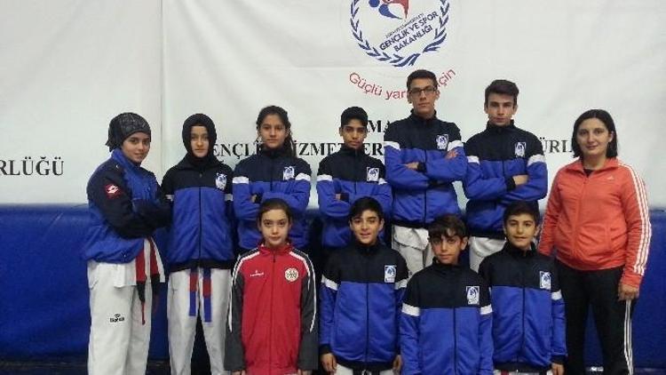 Taekwondo’da Yunusemre Belediyespor Farkı