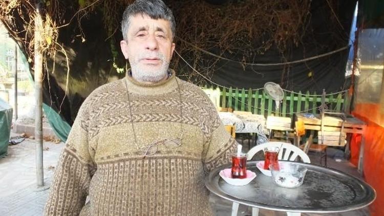 Burhaniye’de Emekli Berber Başarılı Çaycı Oldu