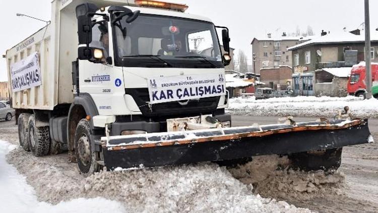 Büyükşehir’in Kar Timleri İş Başında