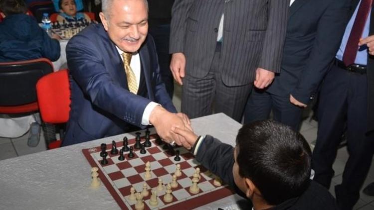 Osmaniye’de Kurtuluş Kupası Satranç Turnuvası Tamamlandı