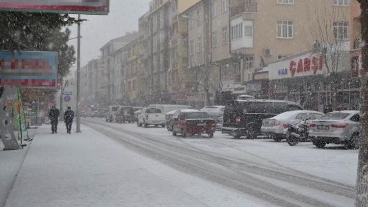 Kulu’ya Yılın İlk Karı Yağdı