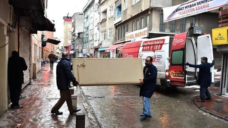 Beyoğlu’nda İhtiyaç Sahibi Ailelerin Yüzü Güldü