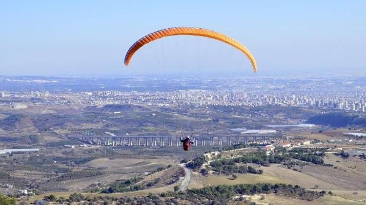 Zihinsel Engelliler Yamaç Paraşütü Yaptı