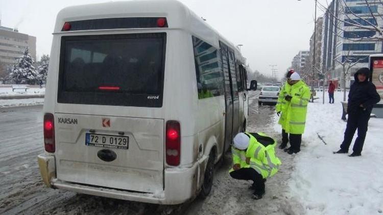 Trafik Ekipleri Kış Lastiği Denetimi Yaptı