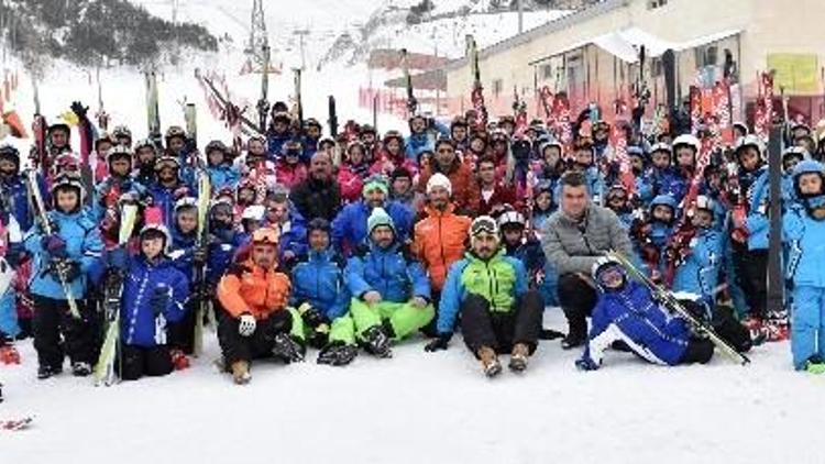 Büyükşehir, Sporda Geleceğe Yatırım Yapıyor