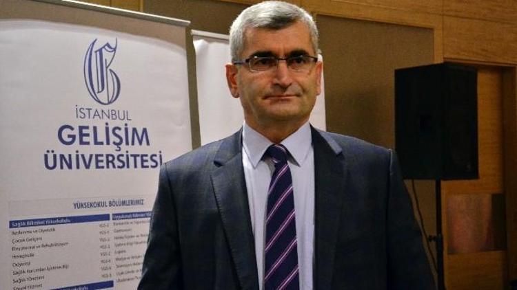 İstanbul Gelişim Üniversitesi’nden Zonguldak’ta Tanışma Yemeği