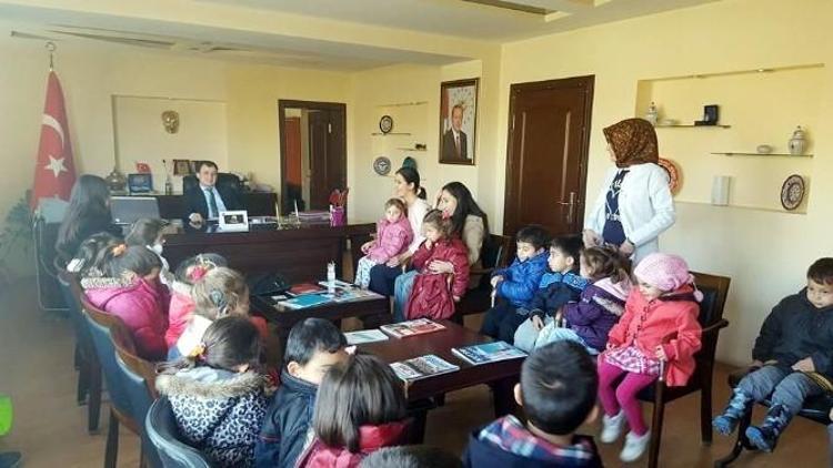 Miniklerden Kaymakam Alparslan’a Teşekkür