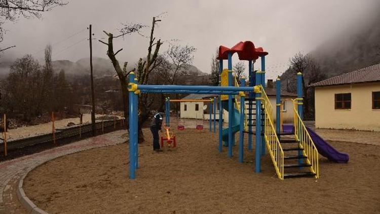 Alanya’nın Karapınar Mahallesi’nde Park Sevinci