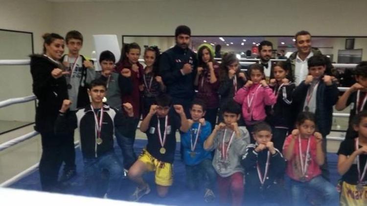 Hatay’ı Temsil Edecek Muay Thai Sporcuları Belirlendi