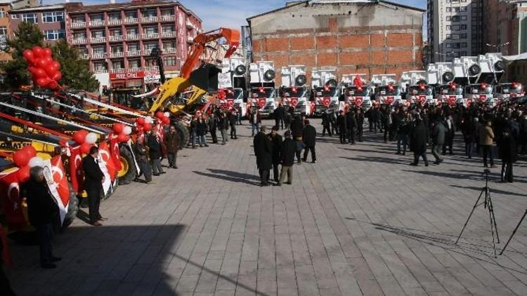 Yozgat İl Özel İdaresi Tarafından Alınan 26 İş Makinesi Hizmete Sunuldu