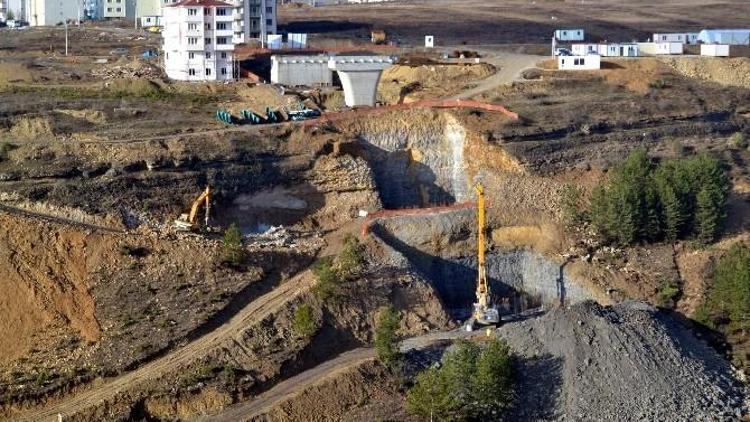 Karabük’te Kanyon Köprü Projesi Devam Ediyor