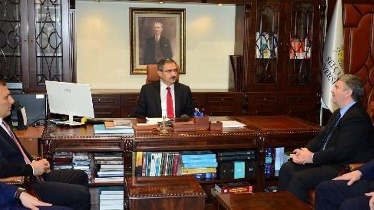 Başkan Akyürek, Rektör Şahin’i Ziyaret Etti