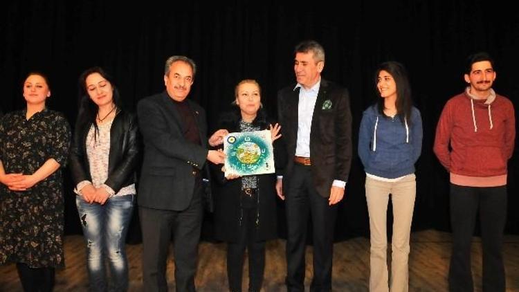 Akşehir’de “Benim Güzel Ailem” Oyunu İzleyiciyle Buluştu