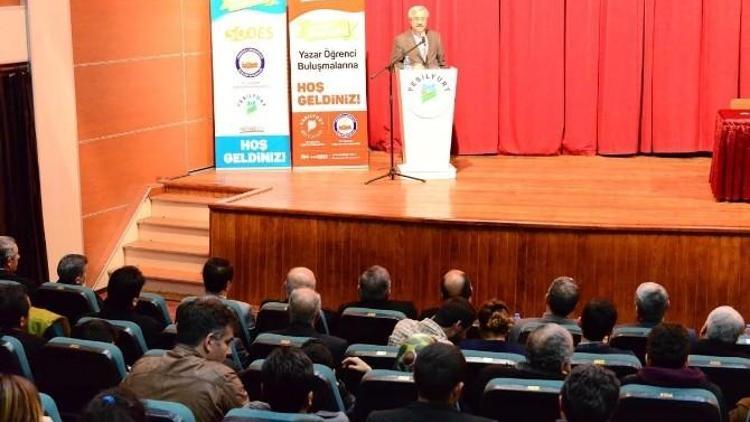 Yazar Doğan, Mehmet Akif Ersoy’un Düşünce Dünyasını Anlattı