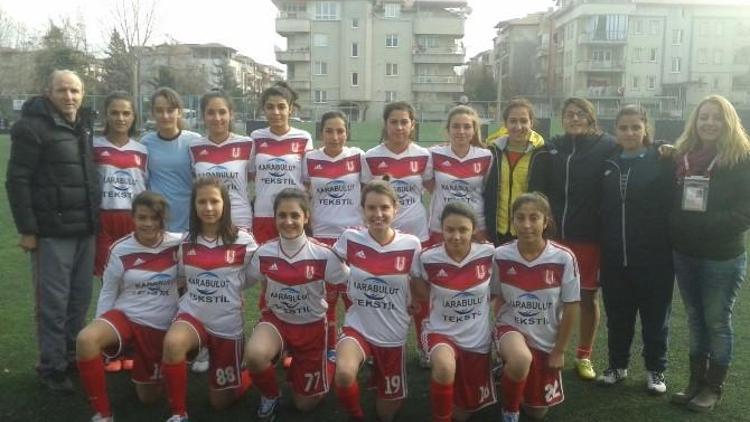 Manisa’nın TEK Bayan Futbol Takımı 2. Yarıya Hazır