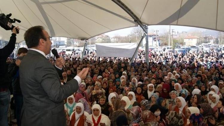 Çaycuma’da 2016 Yılının İlk Umre Kafilesi Dualar İle Kutsal Topraklara Uğurlandı