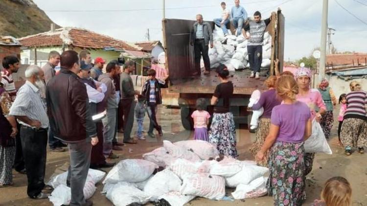 Belediye Bir Yılda 124 Aileye Kömür Dağıttı