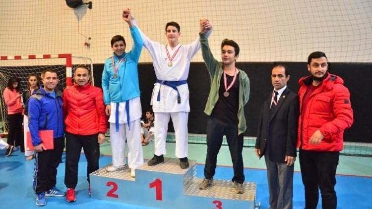 Okullarası Yıldız Ve Gençler Karate Müsabakaları