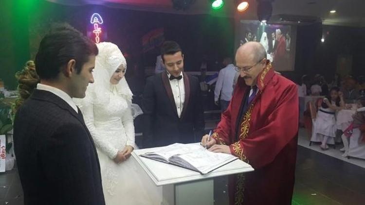 Altıeylül’de Yazı İşleri Bin 21 Nikah Yaptı