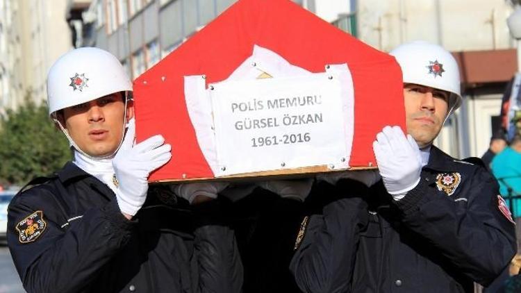 Kalp Krizi Sonucu Ölen Polis Memuru İçin Tören Yapıldı