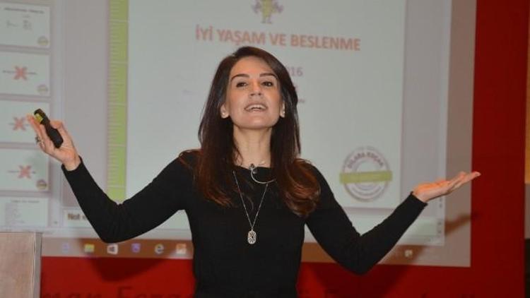 Koçak: “Gülümsemeyi Unutmayın”