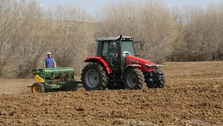 Çiftçiye Mazot Gübre Ve Sertifikalı Tohum Desteği Ödeme Listeleri Askıya Çıkarıldı