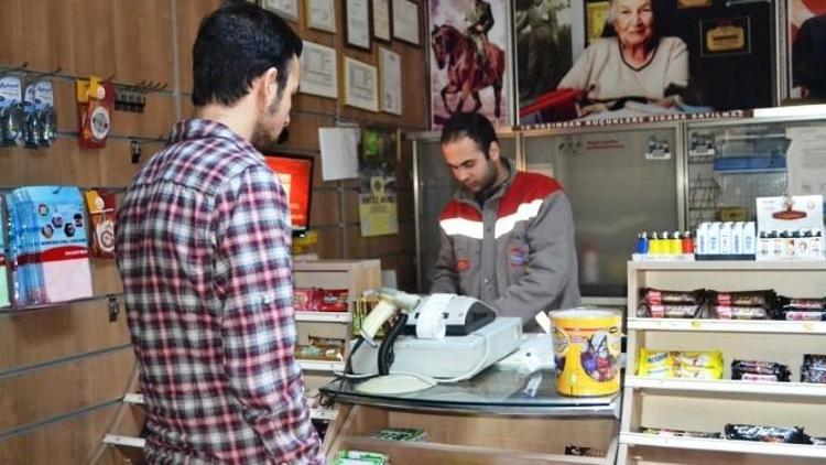 Ayvalıklı Sürücüler Akaryakıt Alımından Dertli