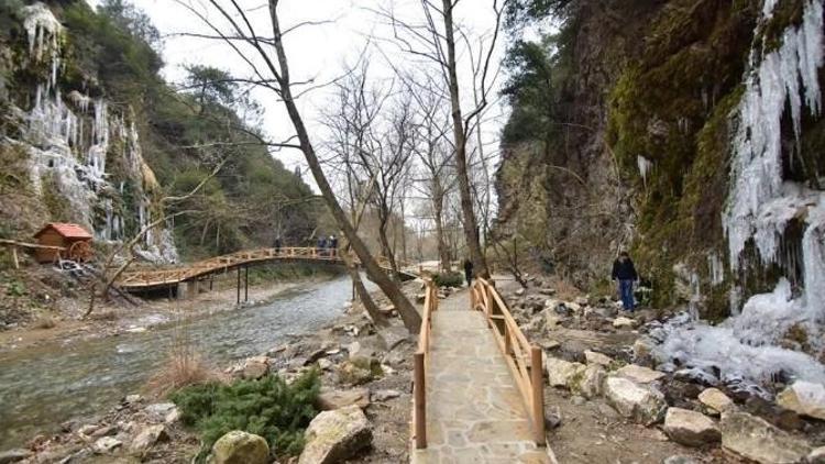 Kurşunlu Vadisi Doğal Güzelliğiyle Hayran Bıraktı