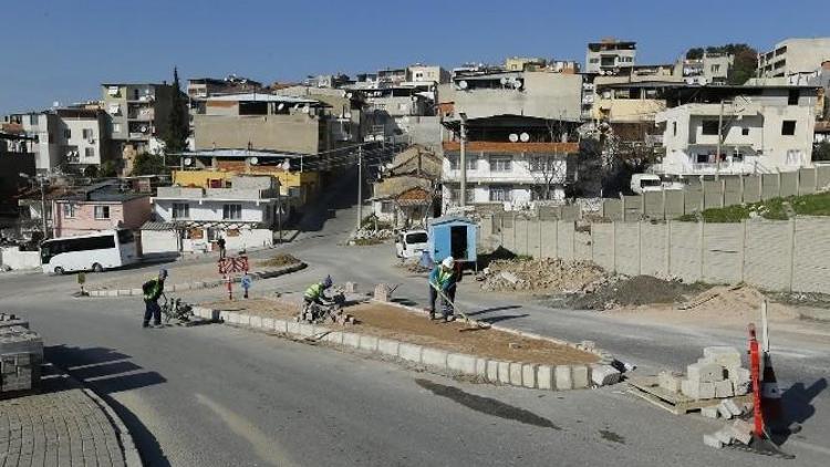 Konak’ta Trafik Sorununa Kavşaklı Çözüm