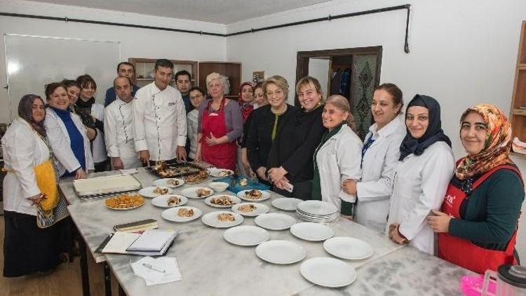 Belmek Öğretmenlerine Osmanlı Mutfağı Dersleri