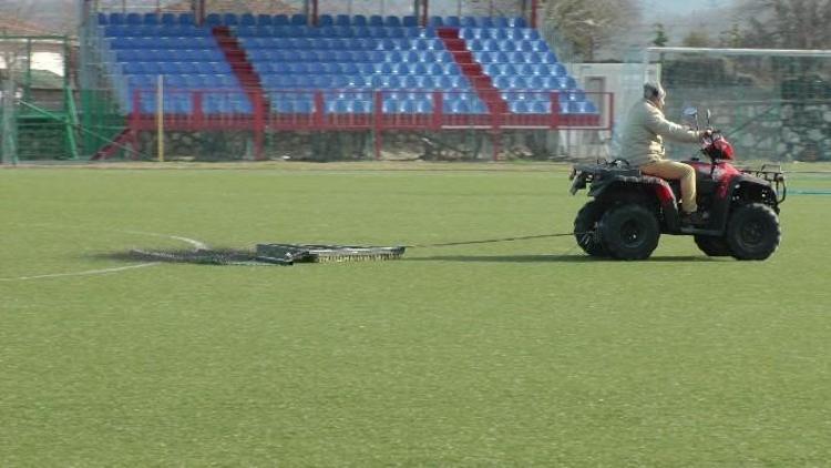 Akçakoca Şehir Stadı Beyköy Maçına Hazırlanıyor