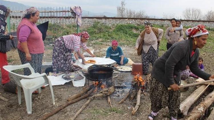 Çin Mallarına Yenik Düşen Roman Kadınlar Yeni Meslek Arayışına Girdi