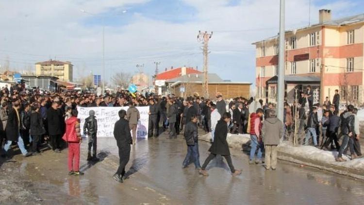 Başkale’de ‘Cizre’ Protestosu