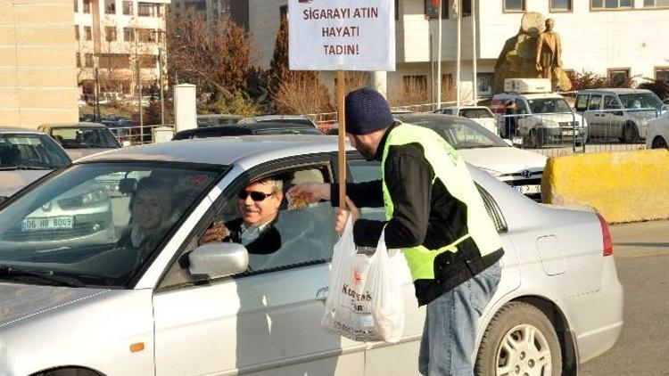 Sigarayı Bırakın Leblebimizi Tadın