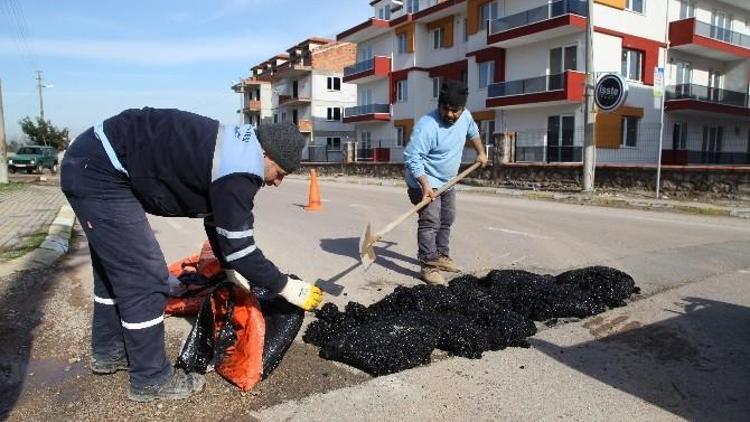 Başiskele’de Hasar Gören Yollara Onarım Yapıldı