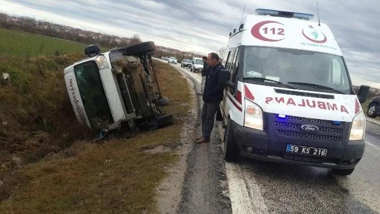 Saray’da Minibüs Devrildi: 1 Yaralı