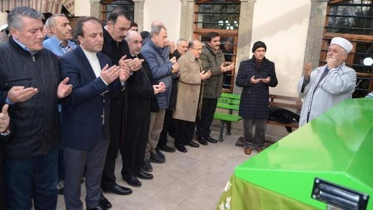 Trabzon İnşaatçılar Odası Ve Faal Emlakçılar Derneği Başkanı Ayhan Taflan’ın Anne Acısı