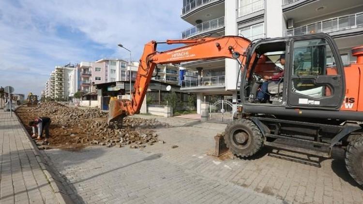 Efeler Belediyesi’nden Yol Hamlesi