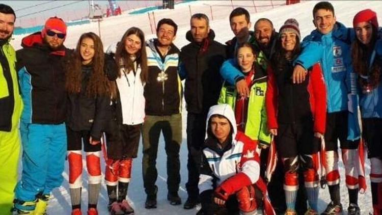 K1 Ve K2 Yarışlarına Erzurum Kayak Kulübü Damga Vurdu...